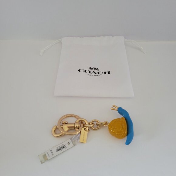 Coach CU307 Coach X Observed By Us Snail Bag Charm Key Ring Fob Gold Multi - Picture 3 of 5